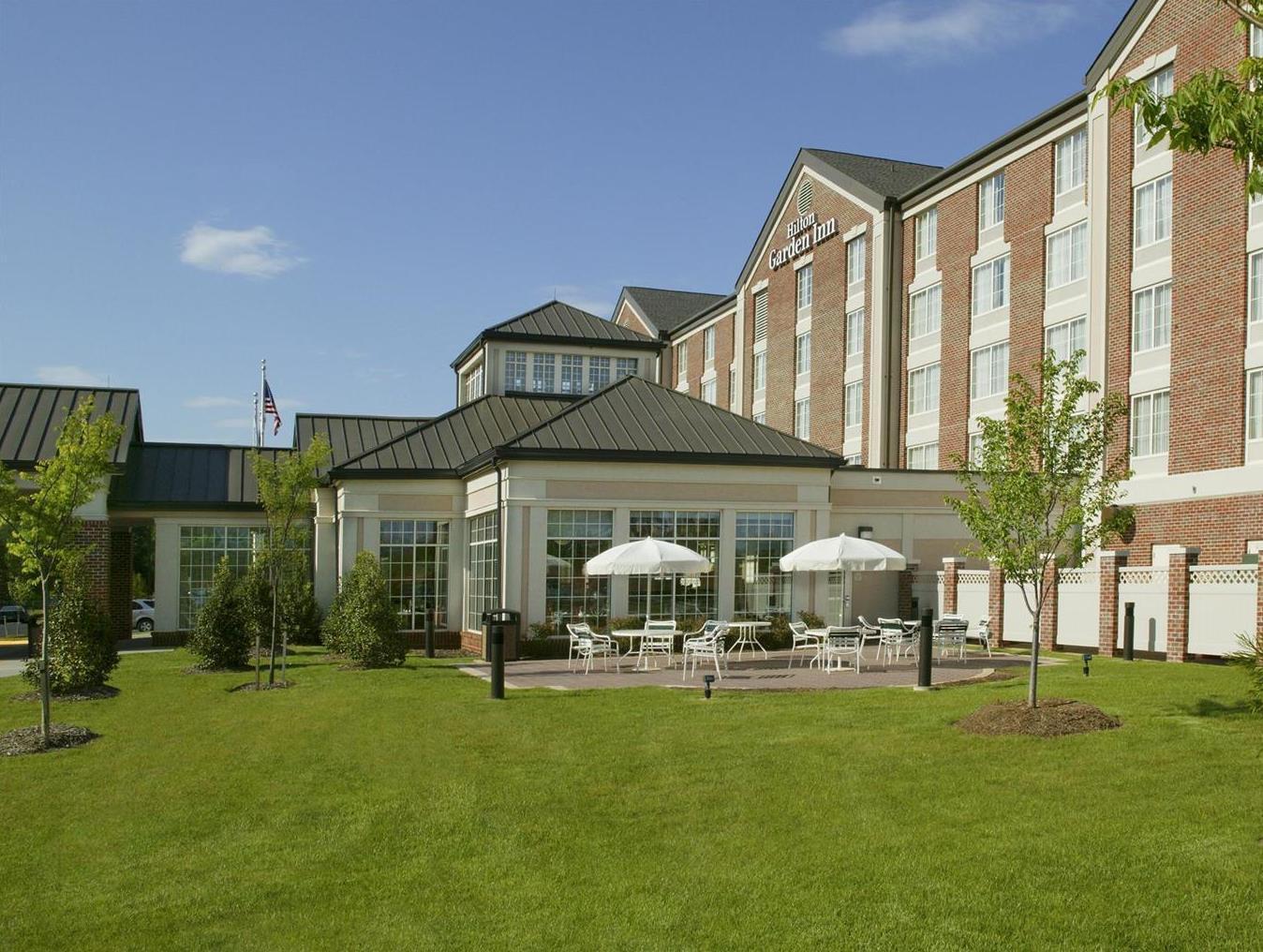 Hilton Garden Inn Fredericksburg Exterior photo