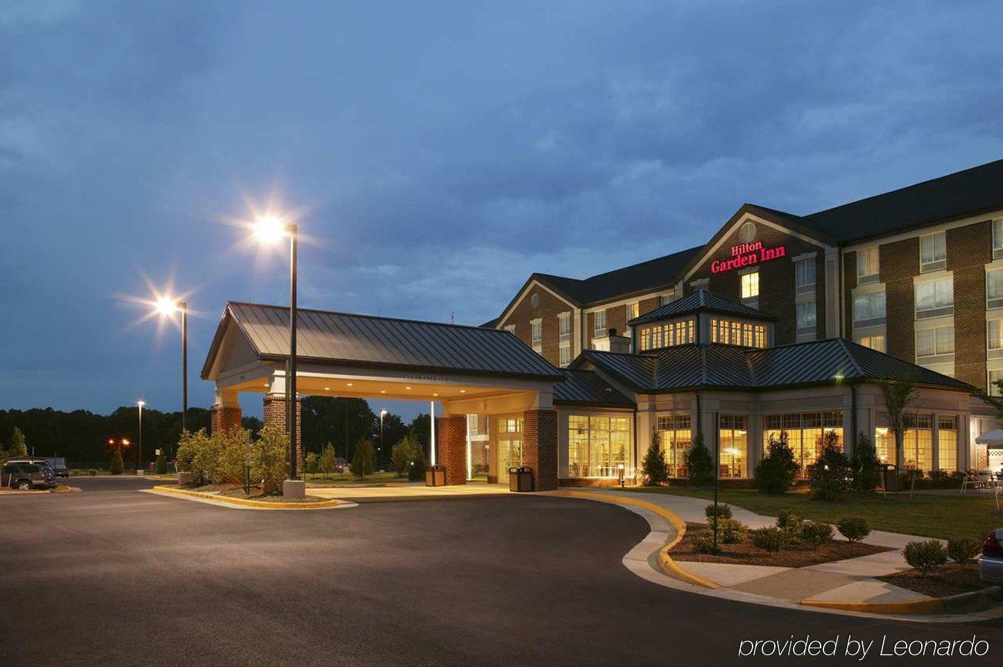 Hilton Garden Inn Fredericksburg Exterior photo