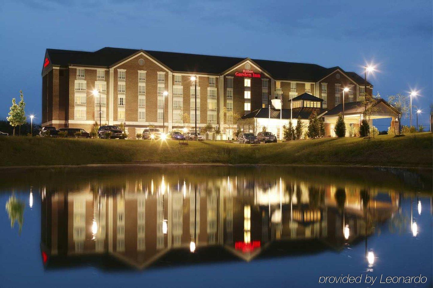 Hilton Garden Inn Fredericksburg Exterior photo