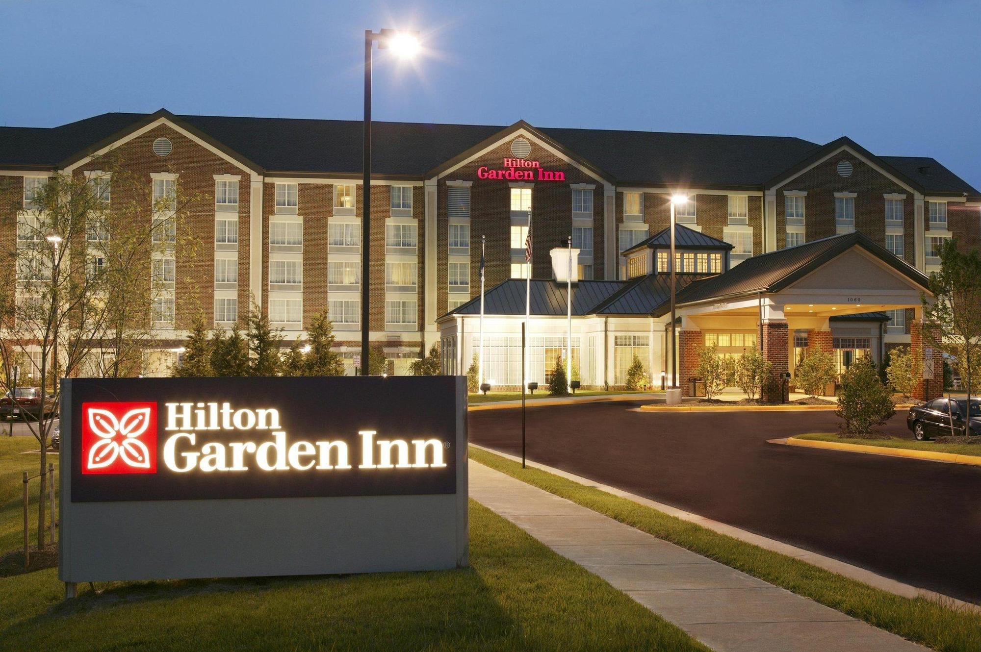 Hilton Garden Inn Fredericksburg Exterior photo